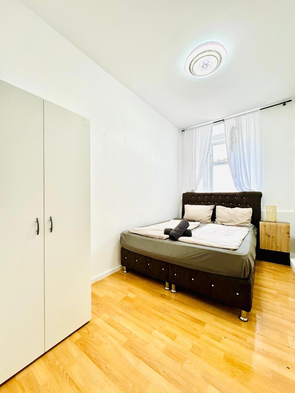 Comfy Rooms In A Shared Apt, 8Min To Rathausplatz Wien Exterior foto